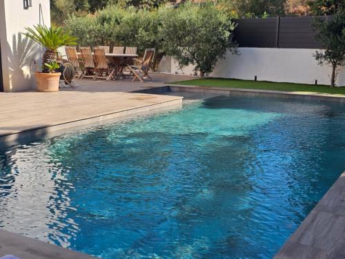 La Ciotat Apartment | T2 piscine privée Les Charmettes