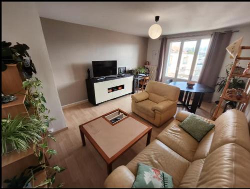 Decines-Charpieu Apartment | T2 top floor with balcony - Stadium-Arena-Eurexpo