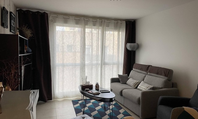 Romainville Apartment | T2 with balcony near city center