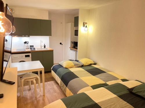 Bussy-Saint-Georges Apartment | T2D Apartment - Suite TVR proche Disneyland Paris