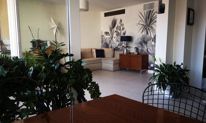 Le Pharo Apartment | T4 Terrasse zen à la Plage