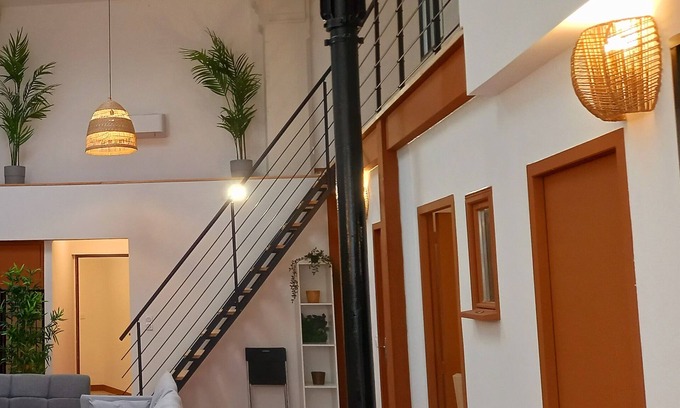 Valence Apartment | T5 L'atelier Insolite Plein Centre Wifi