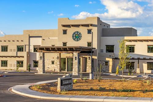 Clarkdale Hotel | Taawaki Inn - Cottonwood, an Ascend Collection Hotel