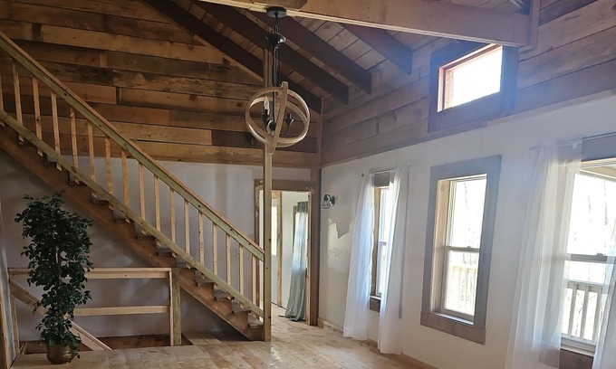 Golden House | Table rock lake, Easy access to multiple tourist hot spots