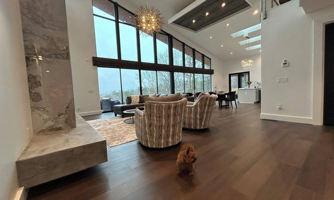 Marion House | Table Rock Sanctuary: Where Mountain Luxury Meets Nature's Embrace