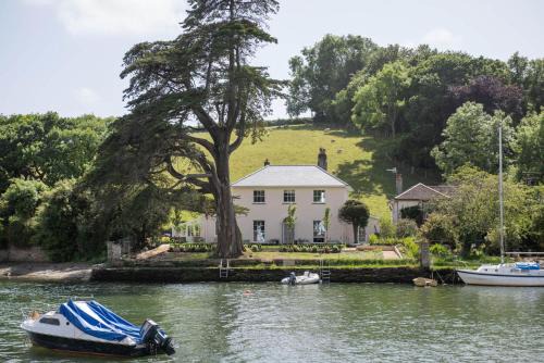 Kingsbridge House | Tacket Wood House