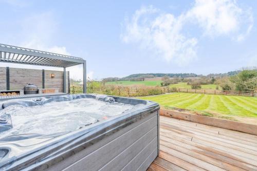 Felton House | Tackroom Great Ness Shrewsbury