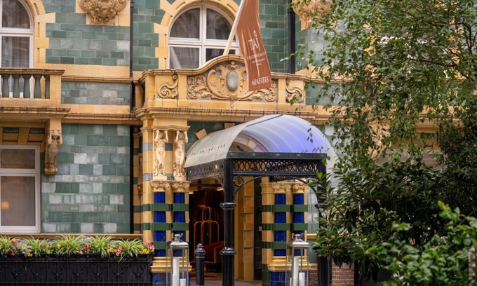 Westminster Hotel | Taj 51 Buckingham Gate Suites and Residences