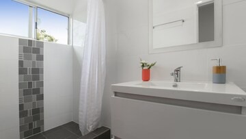 Auchenflower Apartment | TALLYWOOD 2. A RYLANCE HOME in Auchenflower