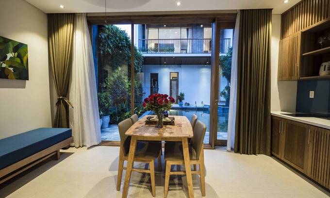 An Hai Đong Hotel | Tam House Pool View Room, Ground Floor, Breakfast, Pool, Kitchen