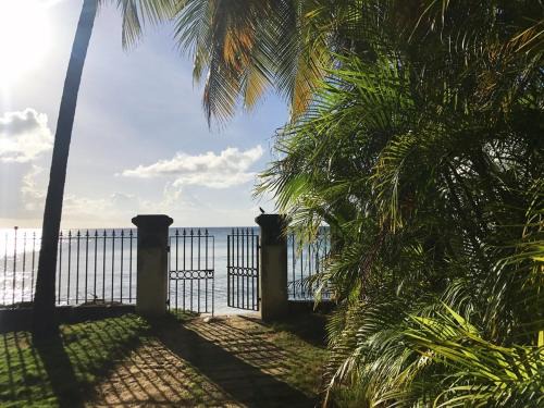 Merlin Bay House | Tamarind Cottage by Bluescape