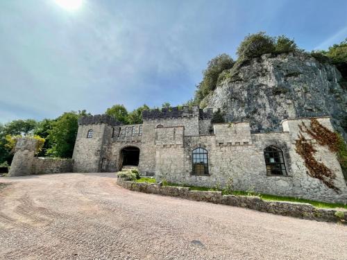 Rhyd-y-foel House | Tan-yr-Ogo Gate Lodge, Gwrych Castle