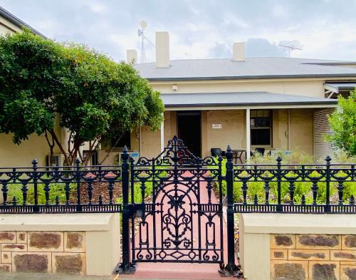 Tanunda Apartment | Tanunda Central Cottage