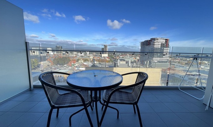 Adelaide Central Business District Apartment | Tasha's Apartments on Morphett