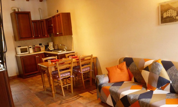 Prabione Apartment | Tastefully furnished apartment in natural stone rustico