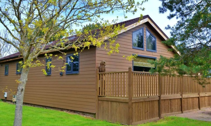 Morpeth Cottage | Tawitawoo Lodge with Hot Tub