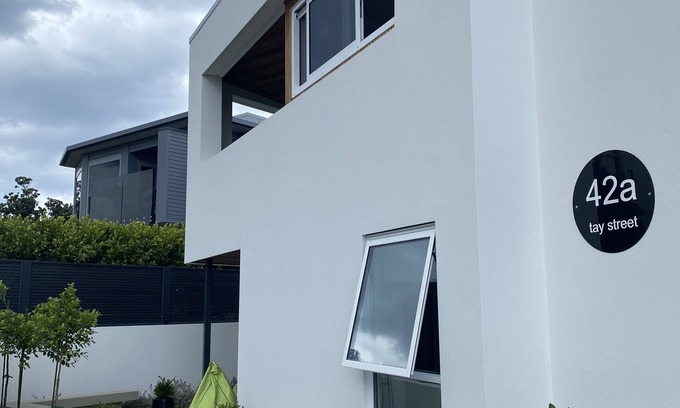 Mount Maunganui Apartment | Tay Street Apartment