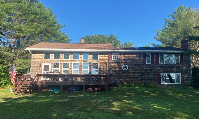 Auburn House | Taylor Pond Lake House with Private beach