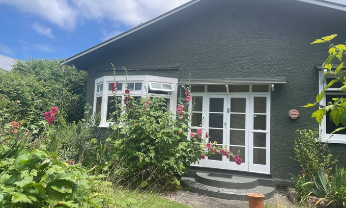 Whanganui Cottage | Te Awa Rere - exclusive cozy cottage by the Whanganui River