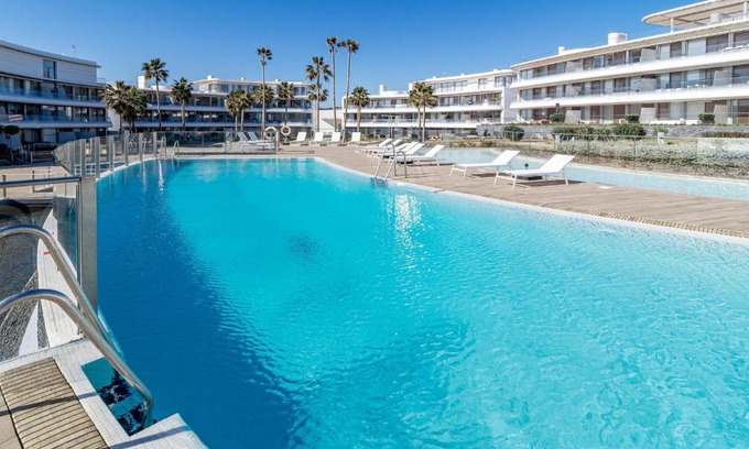 Estepona Apartment | TE- Luxury resort, front line beach, families only