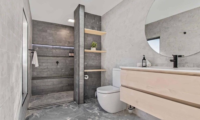 Lake Albert House | Telopea - Contemporary & Refined Sophistication