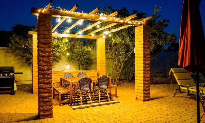 Tempe House | Tempe Poolside Hideaway- AC, pool, arcade room