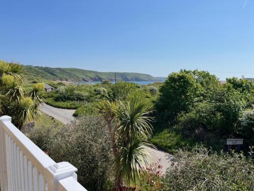 Pembroke House | Tenby Lodge