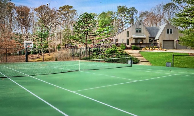 Northwest Harbor Resort | Tennis, Basketball, Pool, Hot Tub, Fire Pit, Bicycles on 2 private gated acres