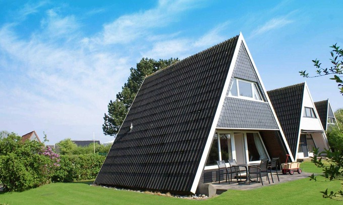 Damp House | Tent roof house with W-LAN near the beach - Tent roof house - a few minutes to the beach