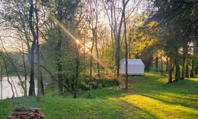 Murfreesboro RV Rental | Tentrr Signature Site - Stones River Escape