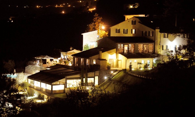 San Pietro a Marcigliano Hotel | Tenuta San Pietro Hotel & Restaurant