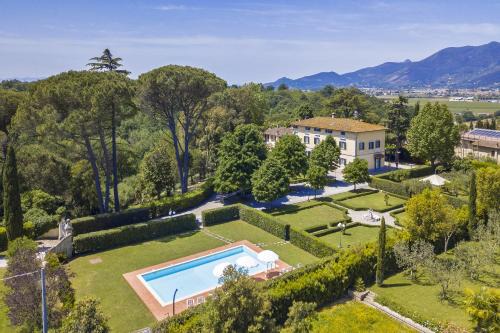 Montecalvoli Villa | Tenuta Santa Colomba - Happy Rentals