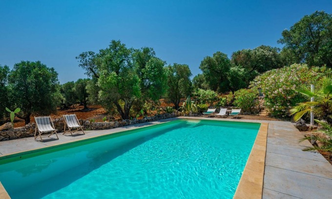 Ceglie Messapica Villa | Tenuta Trullo Alto by Rentbeat