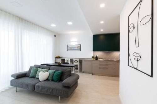 Lorenteggio Apartment | Terminal Tower 601 - San Cristoforo M4