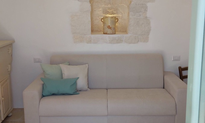 Specchiaruzzo House | Terra Bianca trullo in Itria Valley with swimming pool for exclusive use