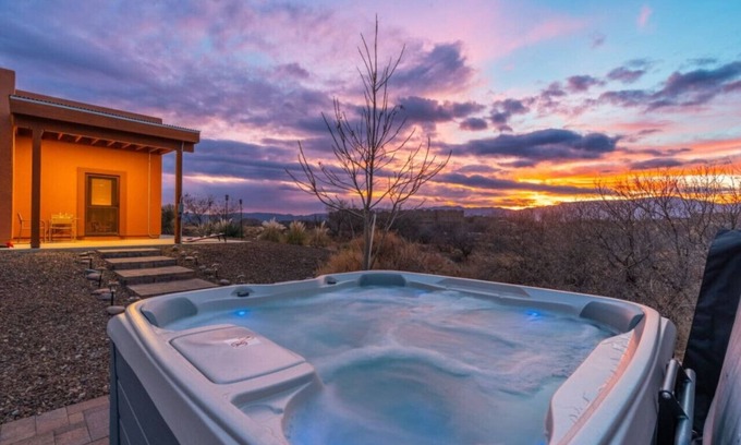 Cornville Apartment | Terracotta Cove - Hot tub, Fire pit, Stargazing