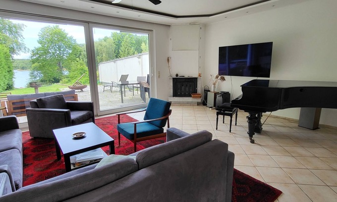 Dagow Apartment | Terrassenwohnung am See by Interhome