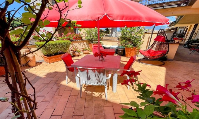 Spoleto Apartment | TERRAZZA BELLA/pedestrian Spoleto/ROME 1 HR