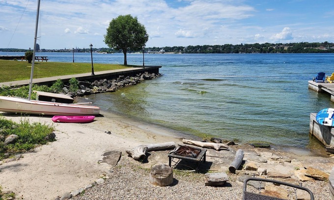 Morristown Cottage | Terrific 2-bedroom cottage in 1000 Islands