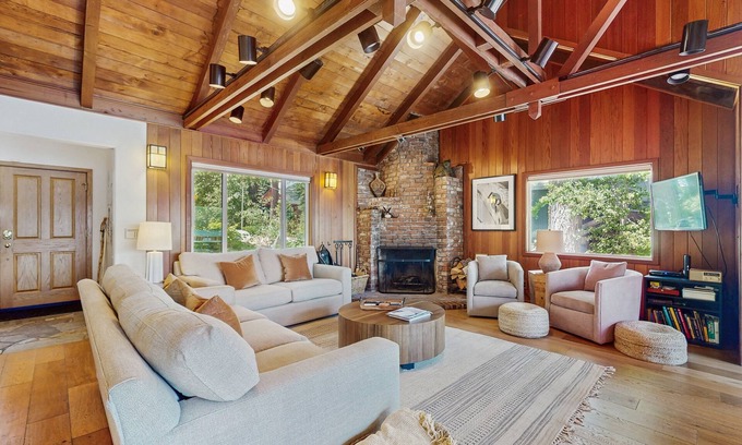 Truckee House | Terrific lakefront gem with private hot tub, dock & beach - near skiing & town