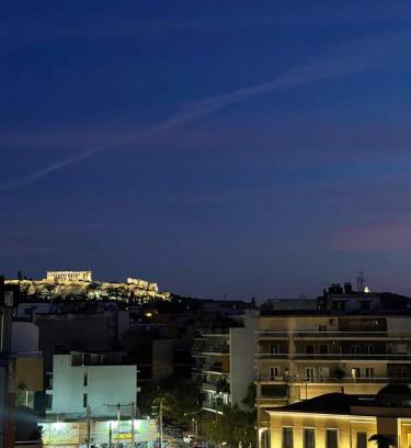 Metaxourgio Apartment | Tete's Acropolis View Penthouse