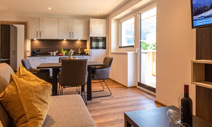 Schuttdorf Apartment | Tevini Boutique Suites - Apartment Earth, balcony