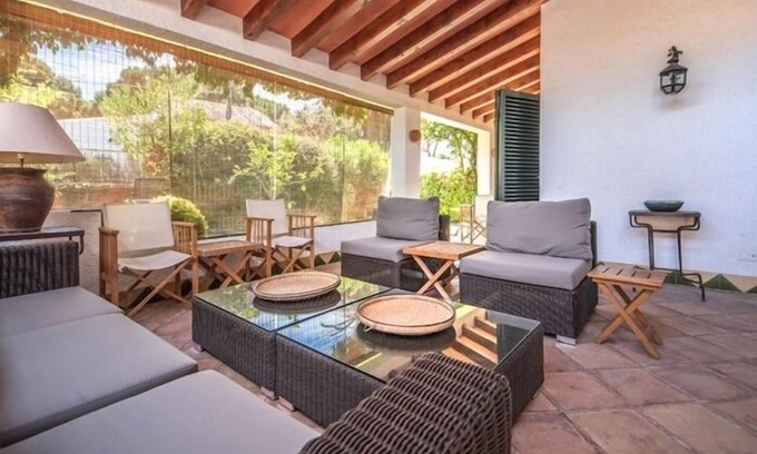 Vilafortuny House | th129 Villa in Cambrils · 5 bedrooms · 9 beds · 3 baths