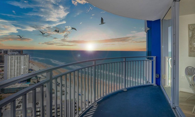 Daytona Beach Shores Condo | Thanksgiving Special! 2/2 Oceanfront Pool,Spa-26flr Panoramic River&Ocean views!