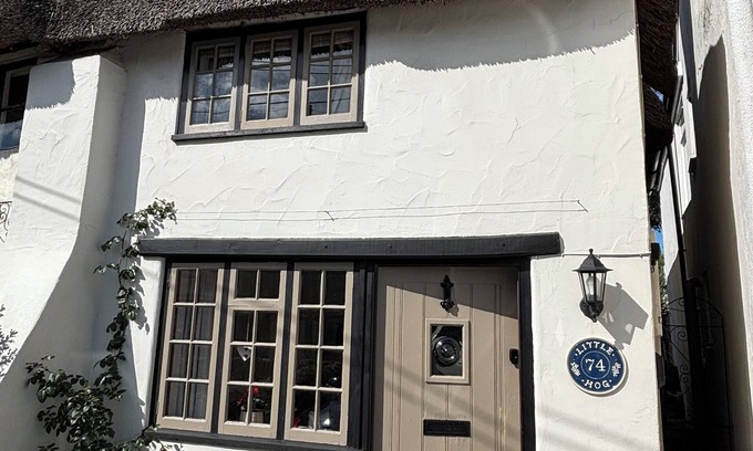 Seaton Cottage | Thatch Cottage in Seaton, Devon