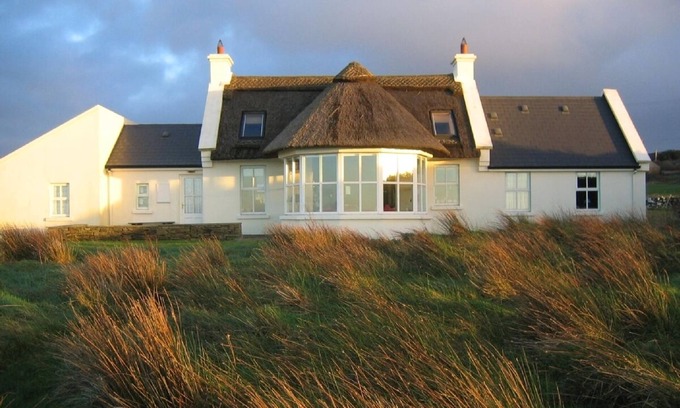 Doolin House | Thatched Roof, Elegant Cottage in Doolin, Spectacular Views, Tranquil