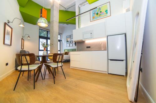 Arrancapins Apartment | The 153 Hotel