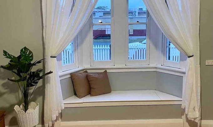 Coonamble House | The 1920 - Character, Charm, and Location!