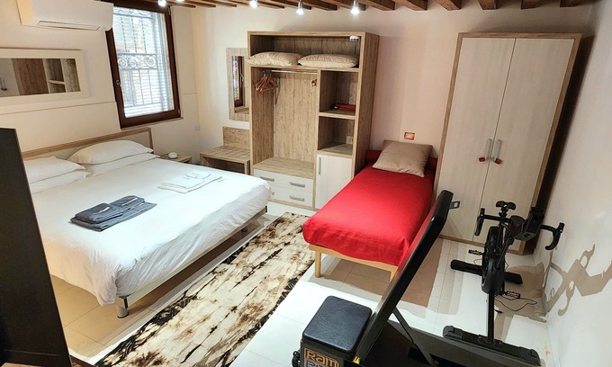 Cannaregio Apartment | The 5 Schei De Mona Circuit is The Unique Widespread Concierge Service in Venice