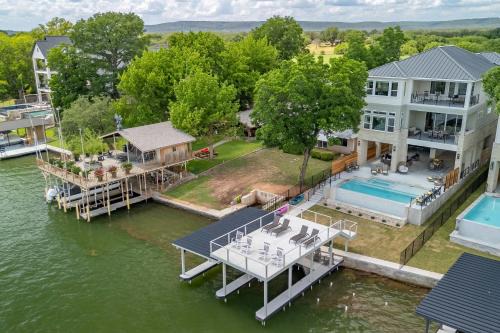 Kingsland House | The 563 Villa with Concierge Services